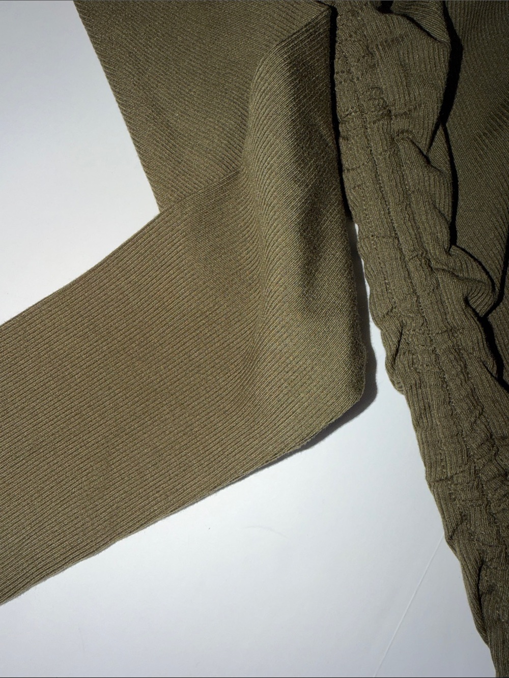 Steve Madden Olive Long-Sleeve Ribbed Drawstring Dress Women’s size M - Picture 5 of 9